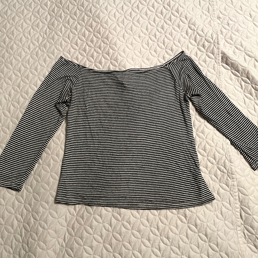 Mossimo off the shoulder crop top